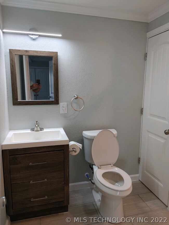 2530 S 65th West Ave unit B, Tulsa, OK 74107 - photo 7