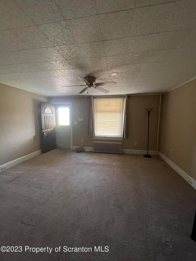530 N Washington St, Wilkes Barre, PA 18705 - photo 4