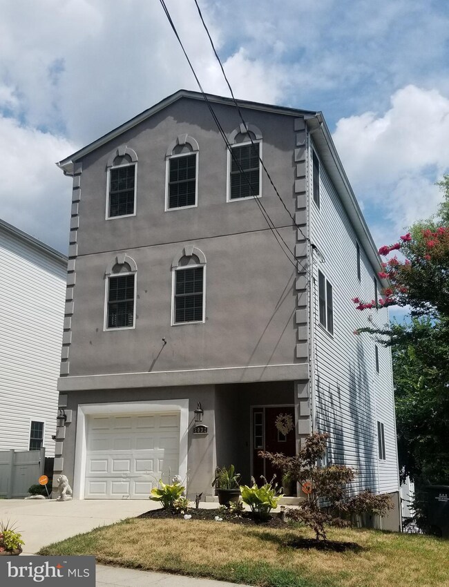 5032 A St SE, Washington, DC 20019 - photo 3