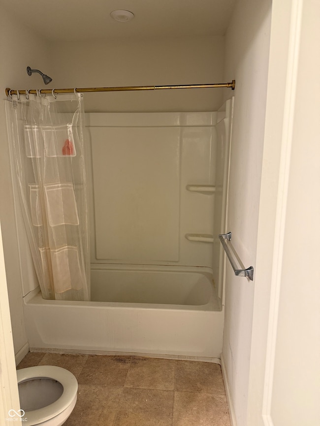 2424 W 66th St, Indianapolis, IN 46268 - photo 6