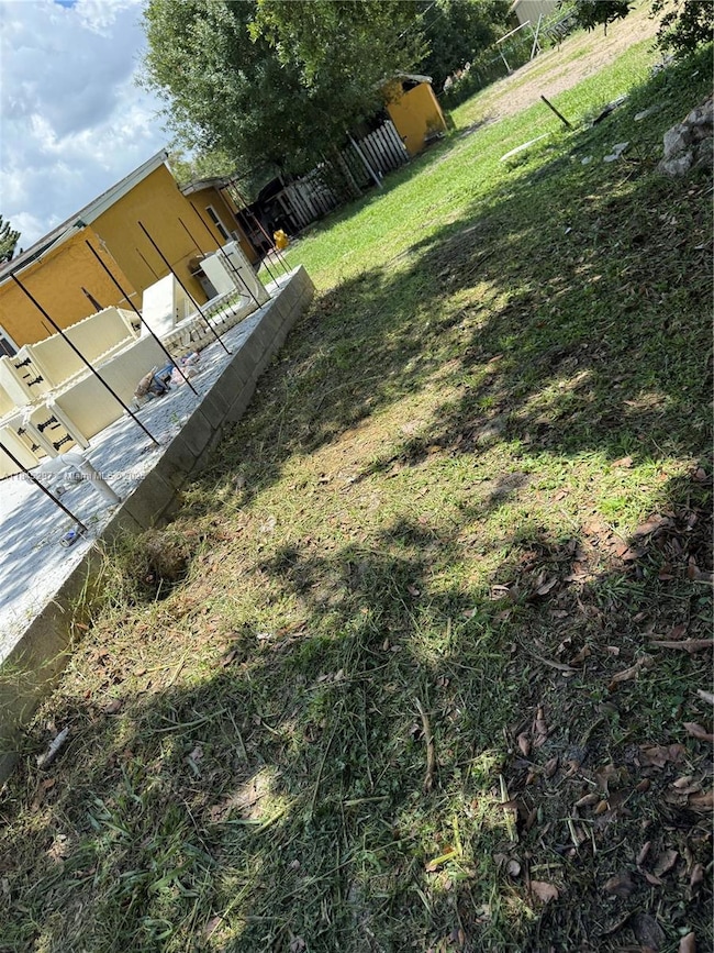 2180 Towles St, Fort Myers, FL 33916 - photo 2