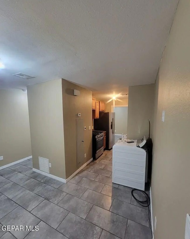 10929 Donna Marie Dr, Socorro, TX 79927 - photo 7