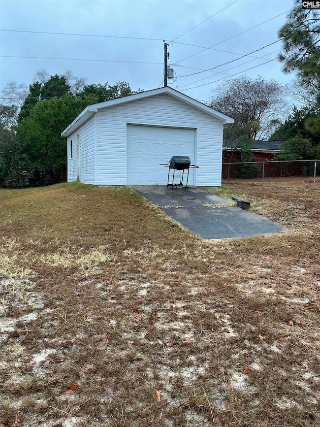 586 Beverly Hills Rd, Camden, SC 29020 - photo 6