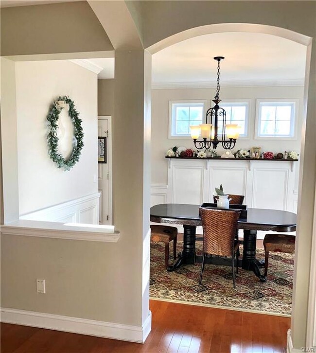 845 Garden Ct, Easton, PA 18040 - photo 5