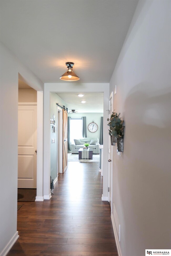 410 N 10th Ave, Springfield, NE 68059 - photo 5