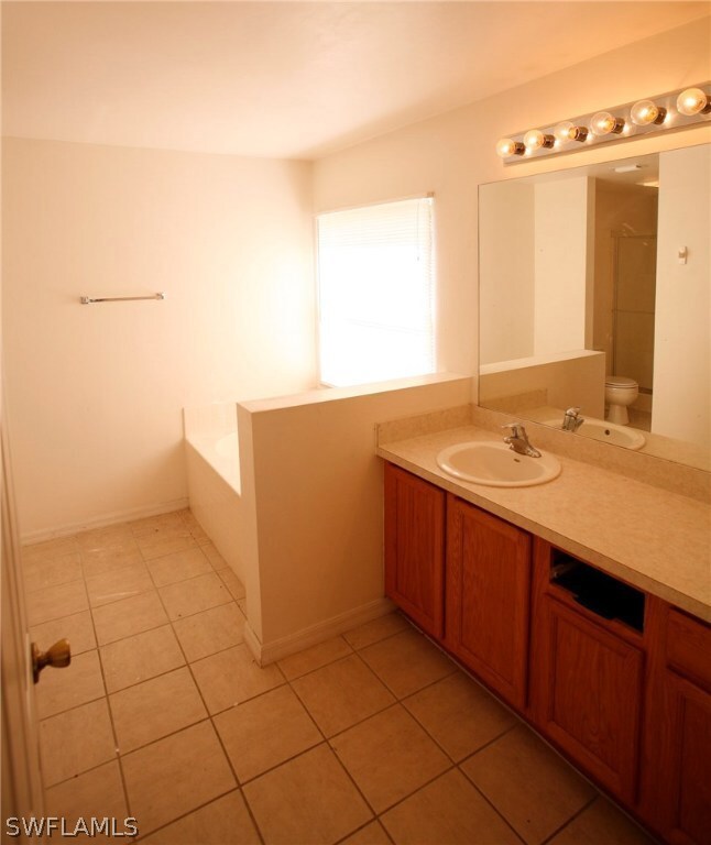 706 Oro Ave S, Lehigh Acres, FL 33974 - photo 6