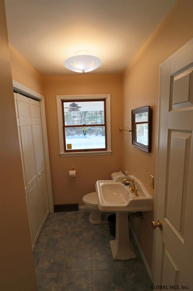 126 Ruggles Rd, Saratoga Springs, NY 12866 - photo 6