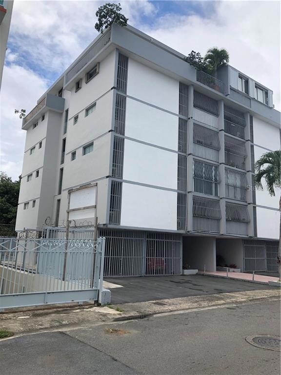 406 Bouret unit 3D, San Juan, PR 00912 - photo 2