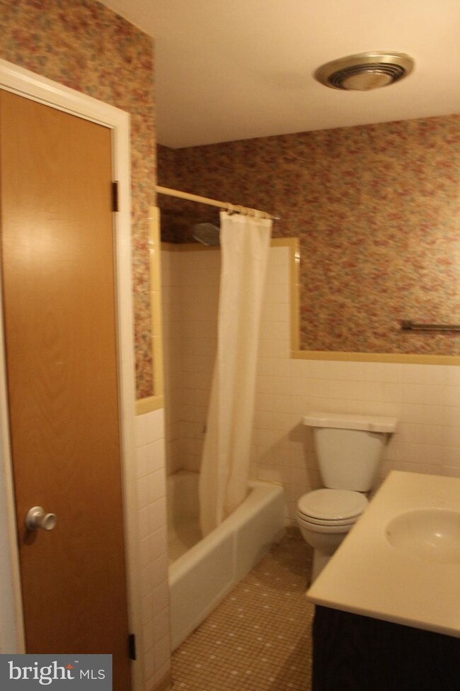 9680 Foxville Rd, Warrenton, VA 20186 - photo 5