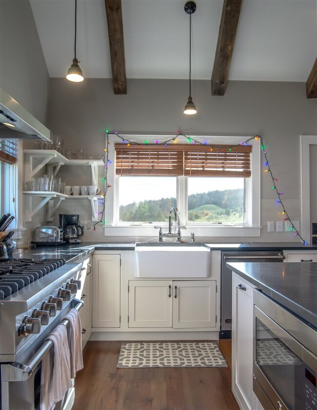 1 Garmish Ct unit 204, Wilmington, VT 05363 - photo 6