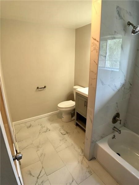 Apt 2 Bath