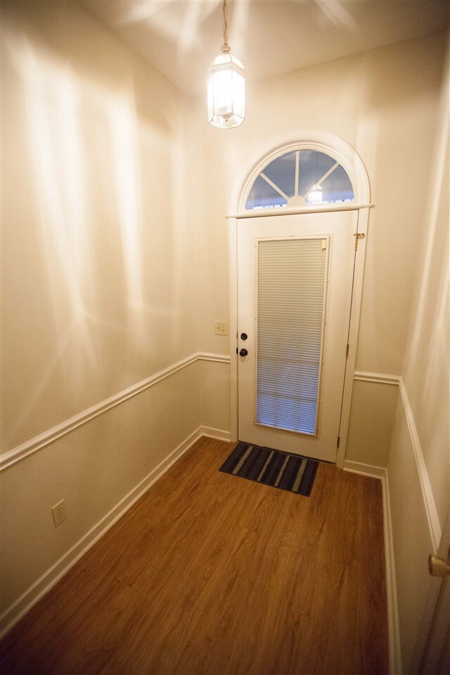 936 Mountain Crest Dr, Byram, MS 39272 - photo 5