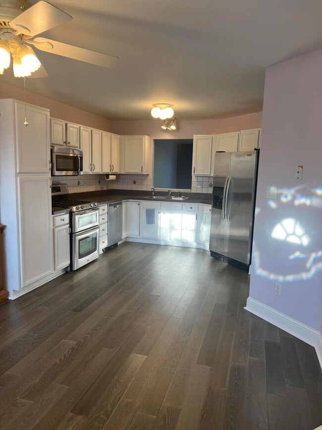 2939 Freedom Cir, Crown Point, IN 46307 - photo 5