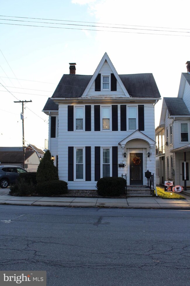 23 N Lincoln St, Palmyra, PA 17078 - photo 3