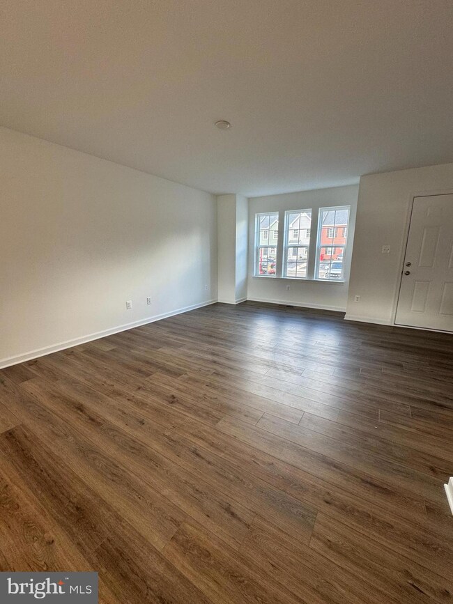 21 Scrub Pine Ct, Bunker Hill, WV 25413 - photo 6