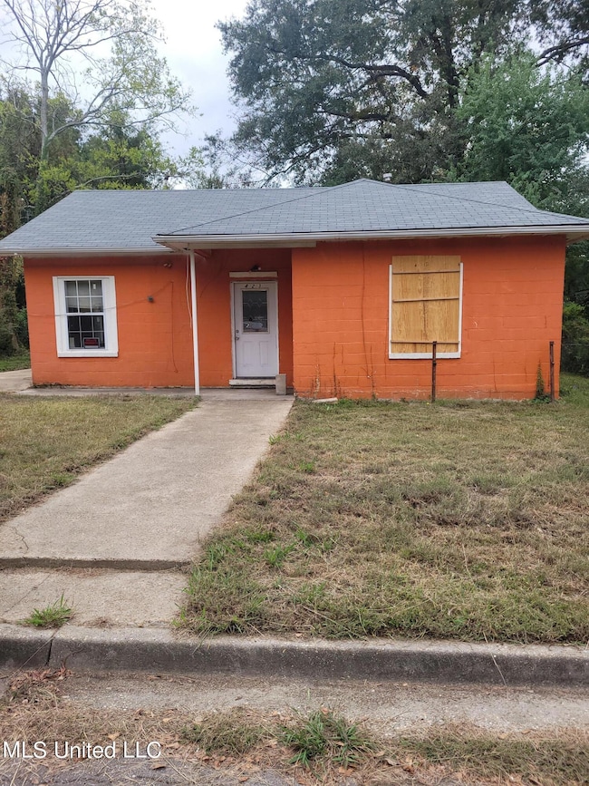 423 Idlewild St Photo 5