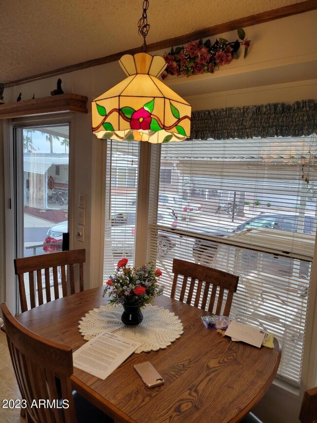1627 DINNING