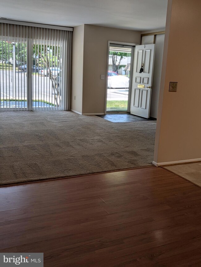 3102 Farnborough Ct unit C, Silver Spring, MD 20906 - photo 3
