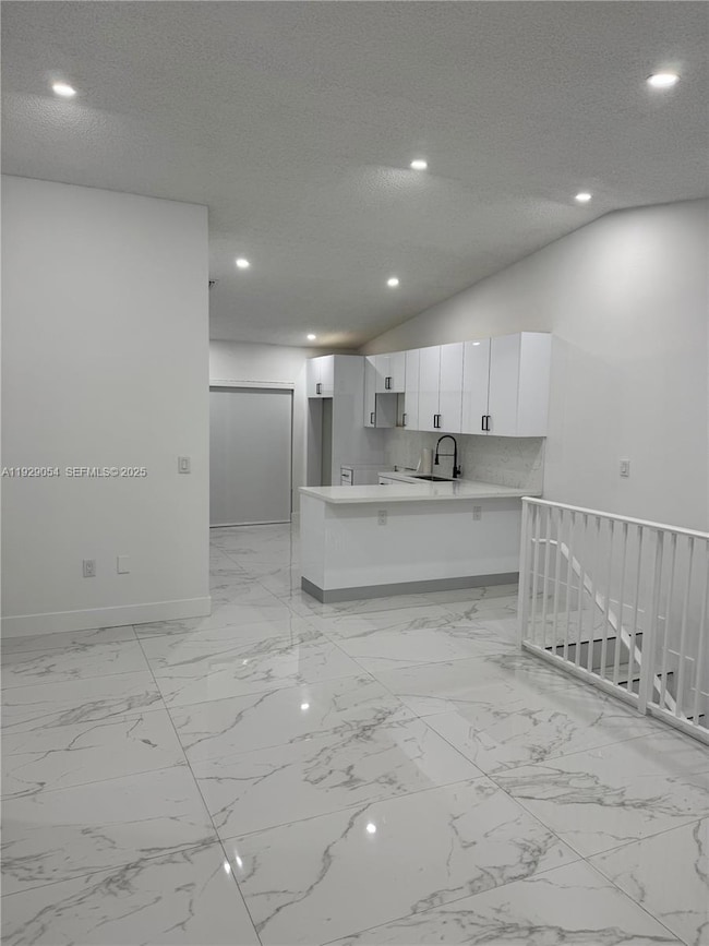 7698 W 34th Ln unit 10202, Hialeah, FL 33018 - photo 2