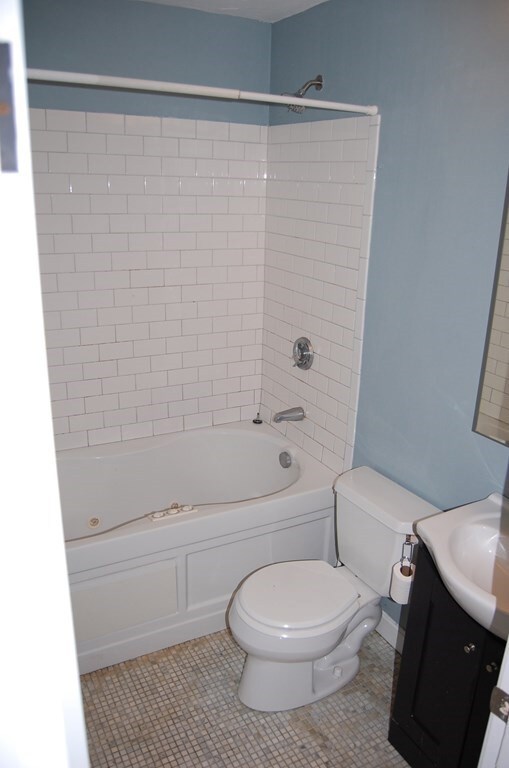 2 Beverly Cir, Holliston, MA 01746 - photo 6