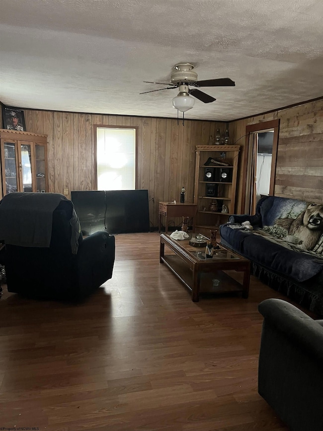 12 Pigott St, Shinnston, WV 26431 - photo 6