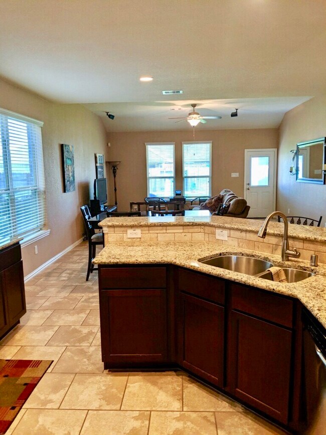 3562 Hamilton Bend Ln, Spring, TX 77386 - photo 6