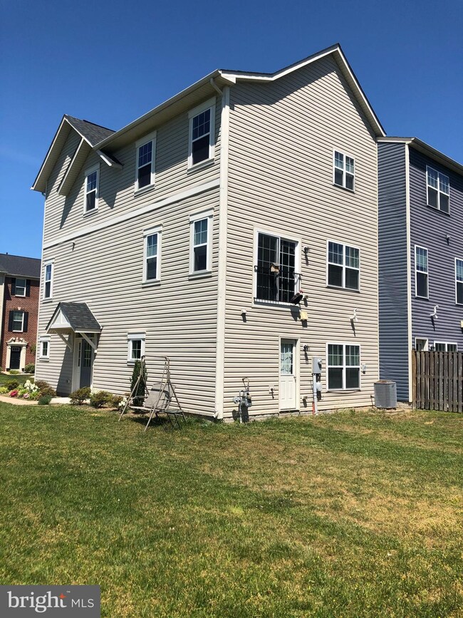 109 Argyle Ct, Stephenson, VA 22656 - photo 3