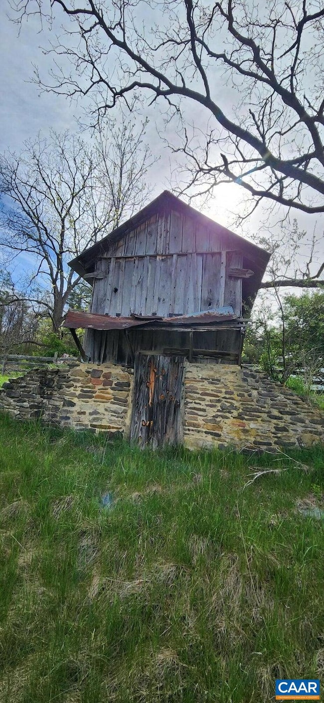 162 Tims Draft Ln, West Augusta, VA 24485 - photo 7