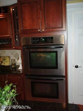 3671 Eloise St, Jacksonville, FL 32205 - photo 6