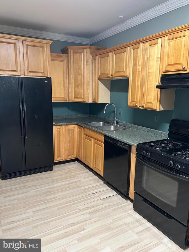 129 Gay St unit 2, Philadelphia, PA 19127 - photo 3