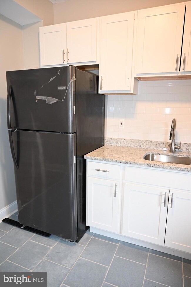 3712 Overview Rd, Baltimore, MD 21215 - photo 7