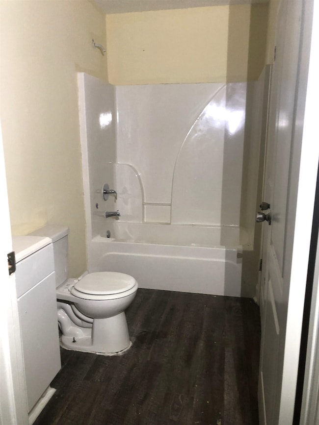Full bathroom featuring washtub / shower combinati