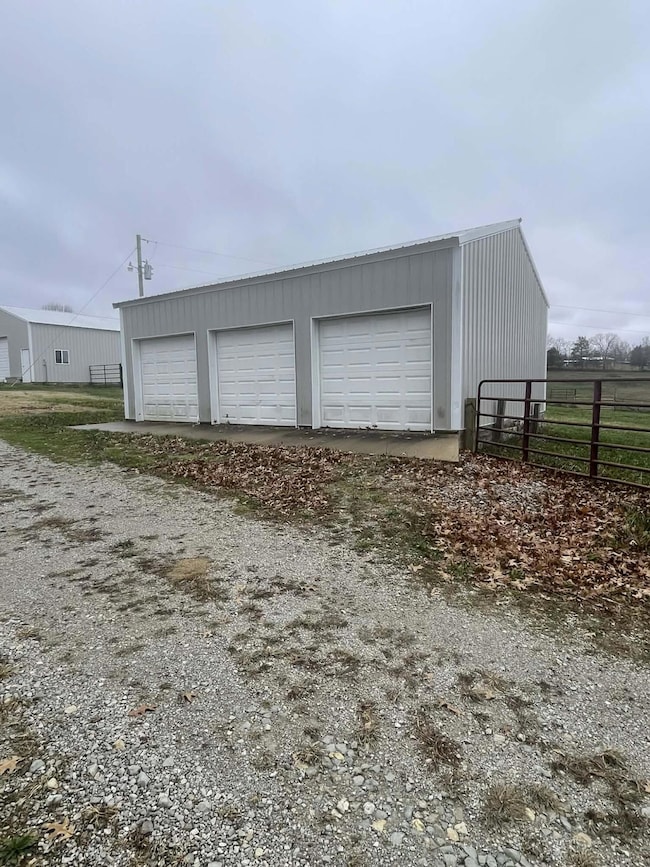 2174 County Road A-425, Ava, MO 65608 - photo 3