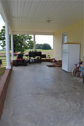 136 Wise Rd, Lincolnton, NC 28092 - photo 3