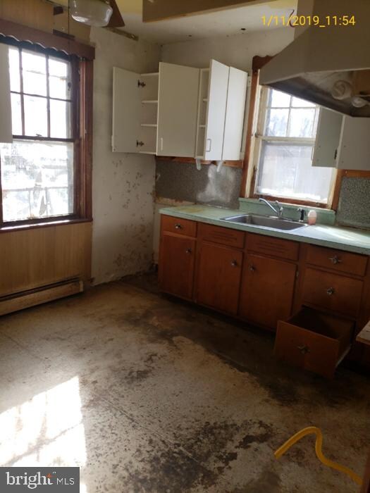 824 Walnut St, Darby, PA 19023 - photo 5