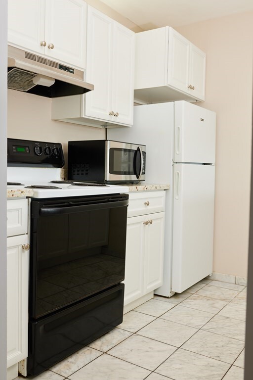 The Montclair Condominiums unit 404, Quincy, MA 02171 - photo 5