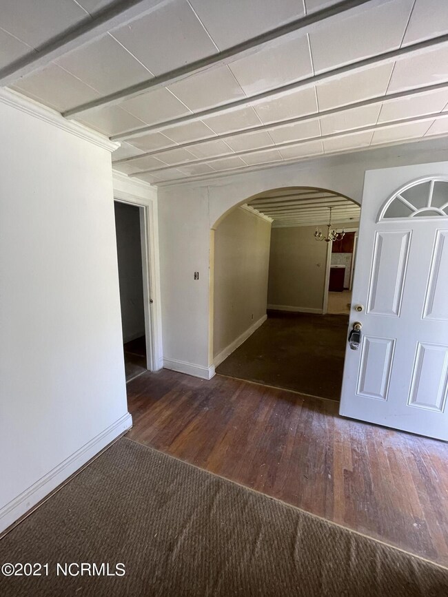 405 Country Club Rd, Jacksonville, NC 28546 - photo 4