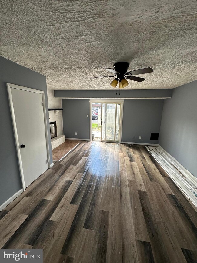 160 La Cascata, Clementon, NJ 08021 - photo 4