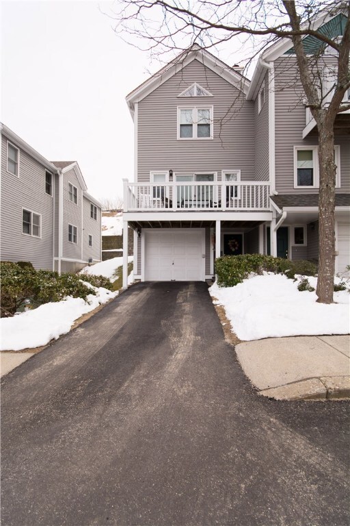 1810 Highland Ave Fall River, MA