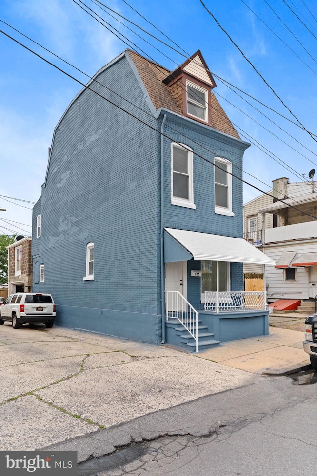 910 Pike St, Reading, PA 19604 - photo 5