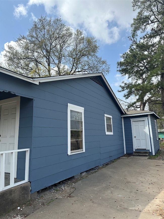 6307 Norland St, Houston, TX 77022 - photo 3