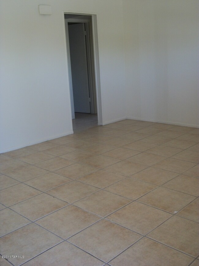 entrance to living room