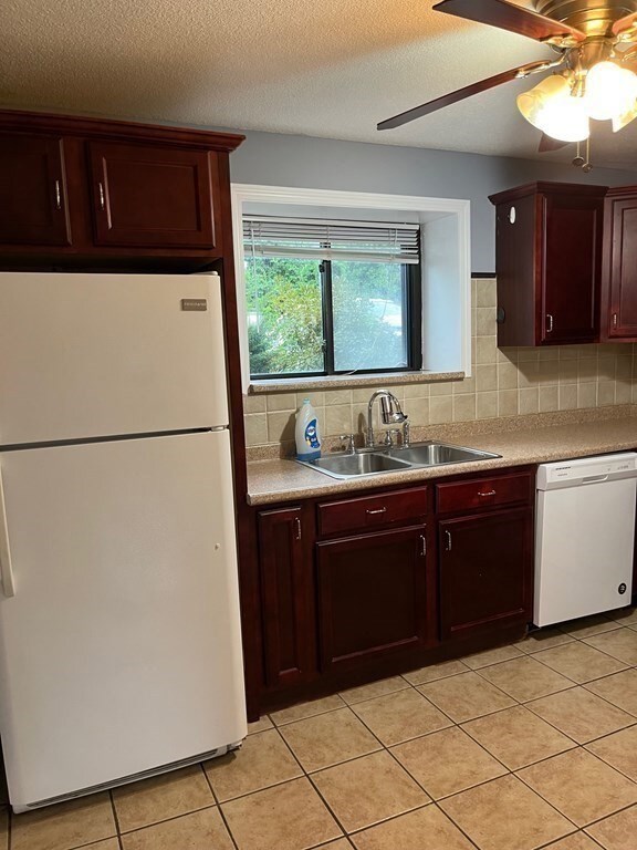 344 Beattie St unit 1, Fall River, MA 02723 - photo 2