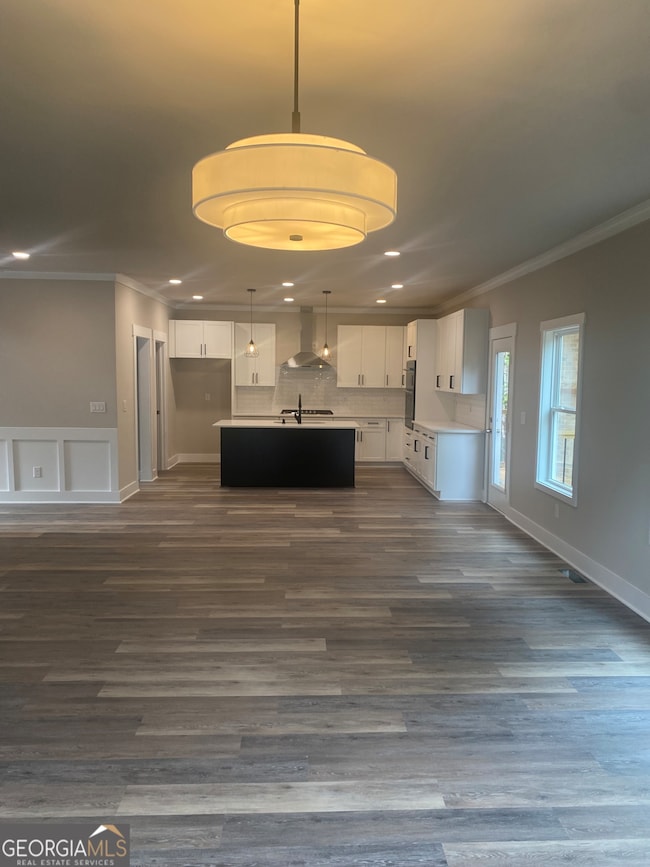Living Room view to Kitchen