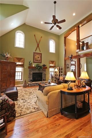 2-Story Living