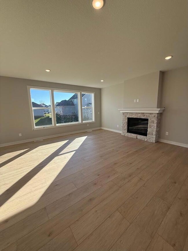 11833 35th St N, Lake Elmo, MN 55042 - photo 7