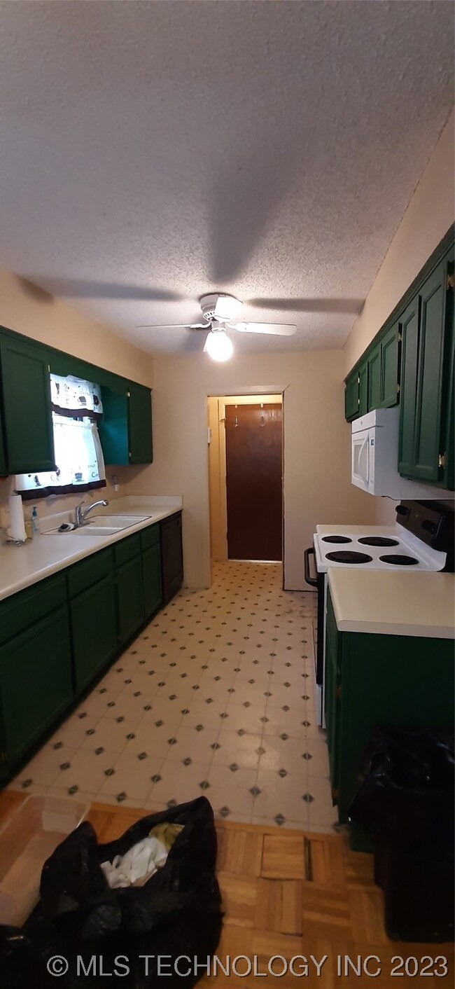 21126 E 32nd St S, Broken Arrow, OK 74014 - photo 5