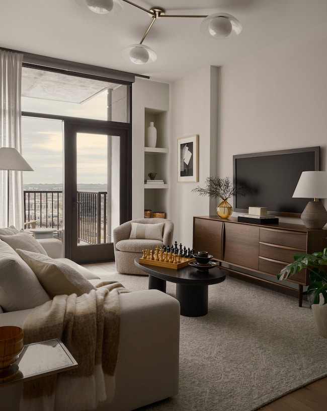 Pullman at Gulch Union unit 1507, Nashville, TN 37203 - photo 2