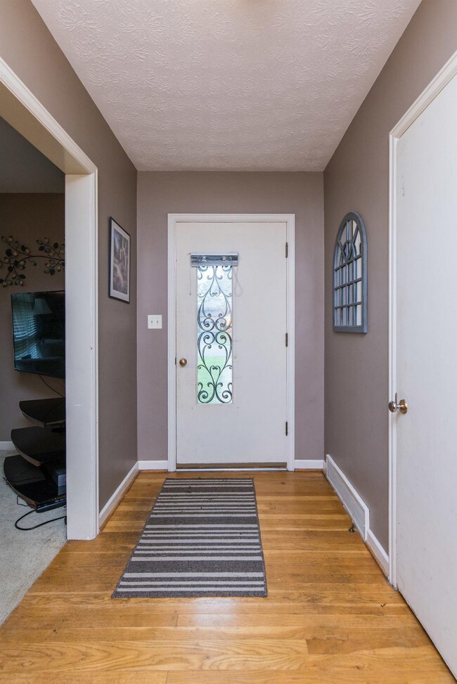 344 Bonta Dr, Harrodsburg, KY 40330 - photo 4