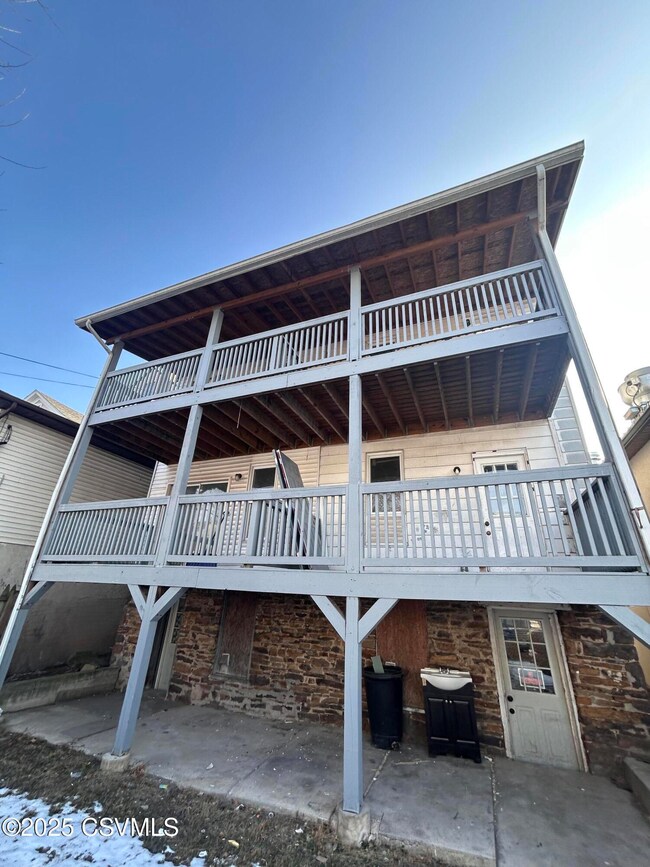 343 W Main St, Bloomsburg, PA 17815 - photo 2